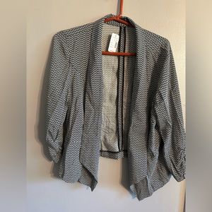 Maurices jacket/sweater size large NEW